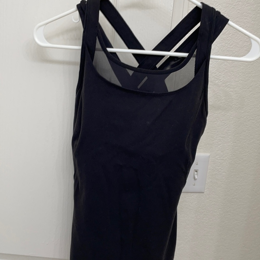 Lululemon Tank Top w/ Built-in Bra, 4, Black